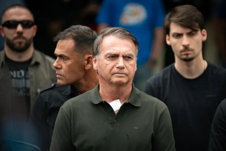 Após decisão de Moraes, Bolsonaro é transferido para a Papudinha