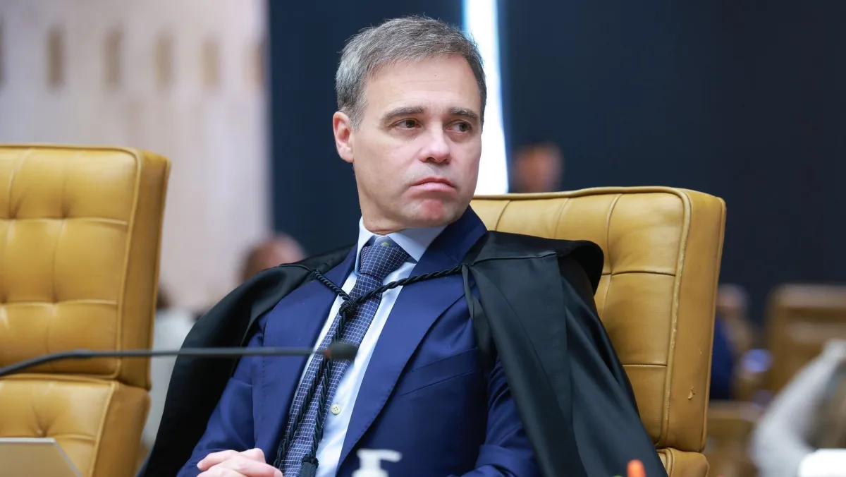 Mendonça assume caso Master e INSS com perfil de rigor e confronto no STF