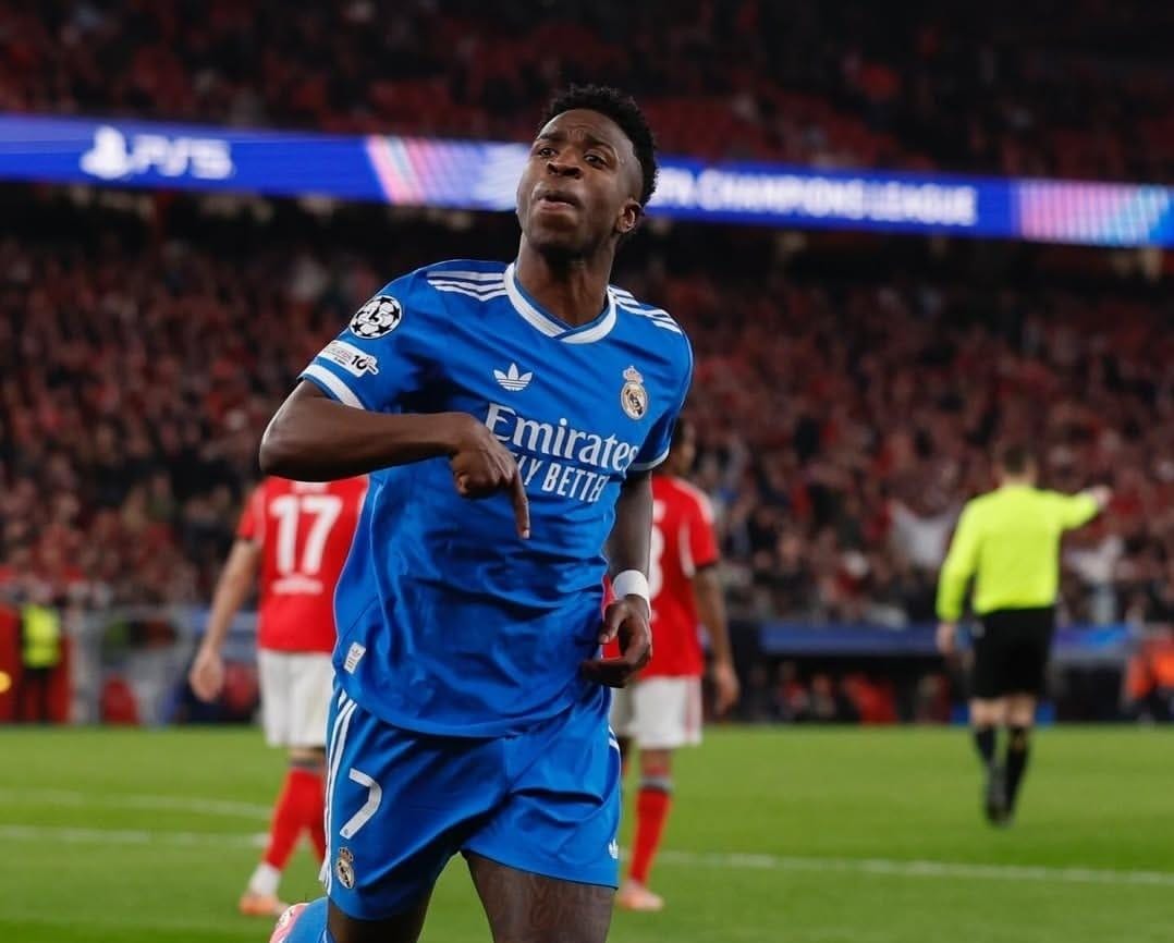 Vini Jr denuncia racismo após marcar gol na vitória do Real Madrid sobre o Benfica