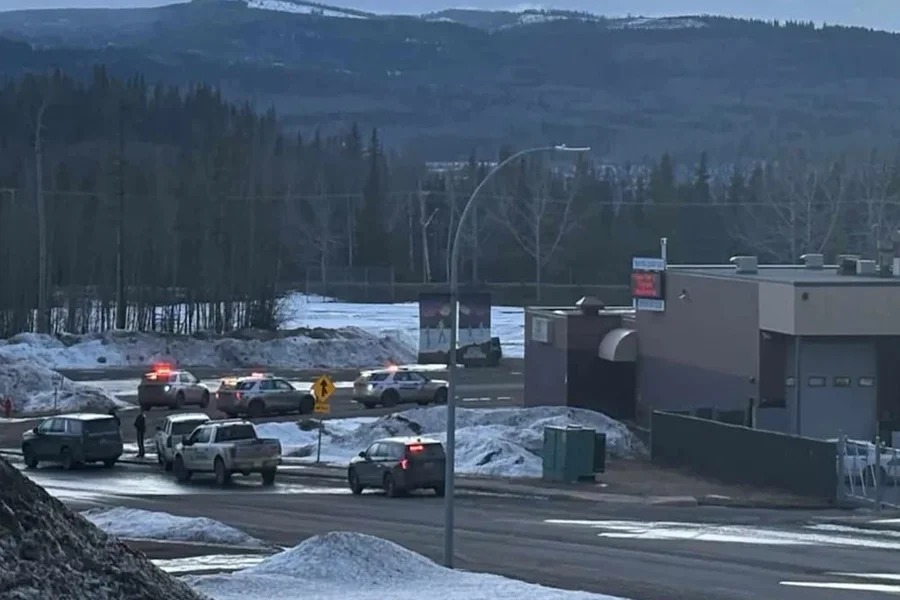 Tiroteio em escola no Canadá deixa ao menos 10 mortos e mais de 25 feridos