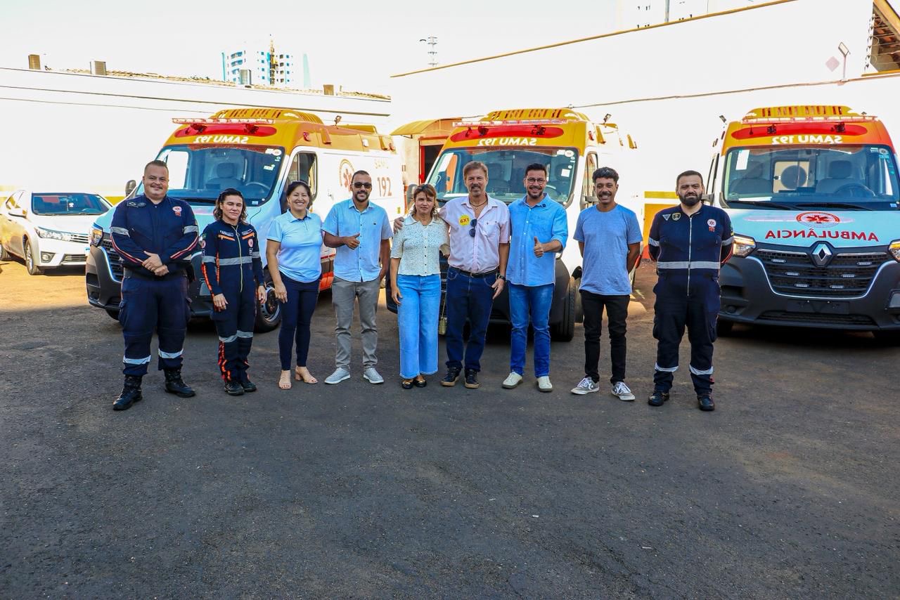 Deputado Arilson entrega três novas ambulâncias para o Samu de Arapongas