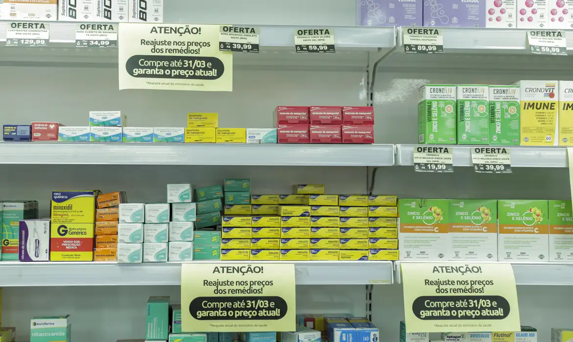 Supermercados já podem vender medicamentos; entenda