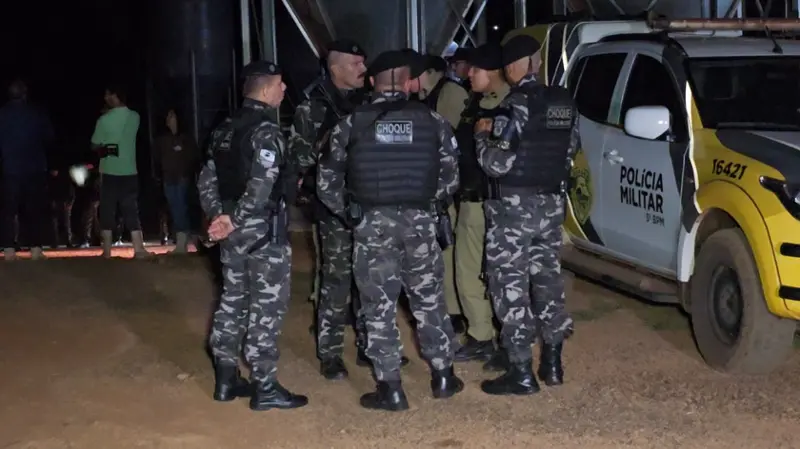 Indígenas invadem sede de fazenda e cercam família de caseiro na região