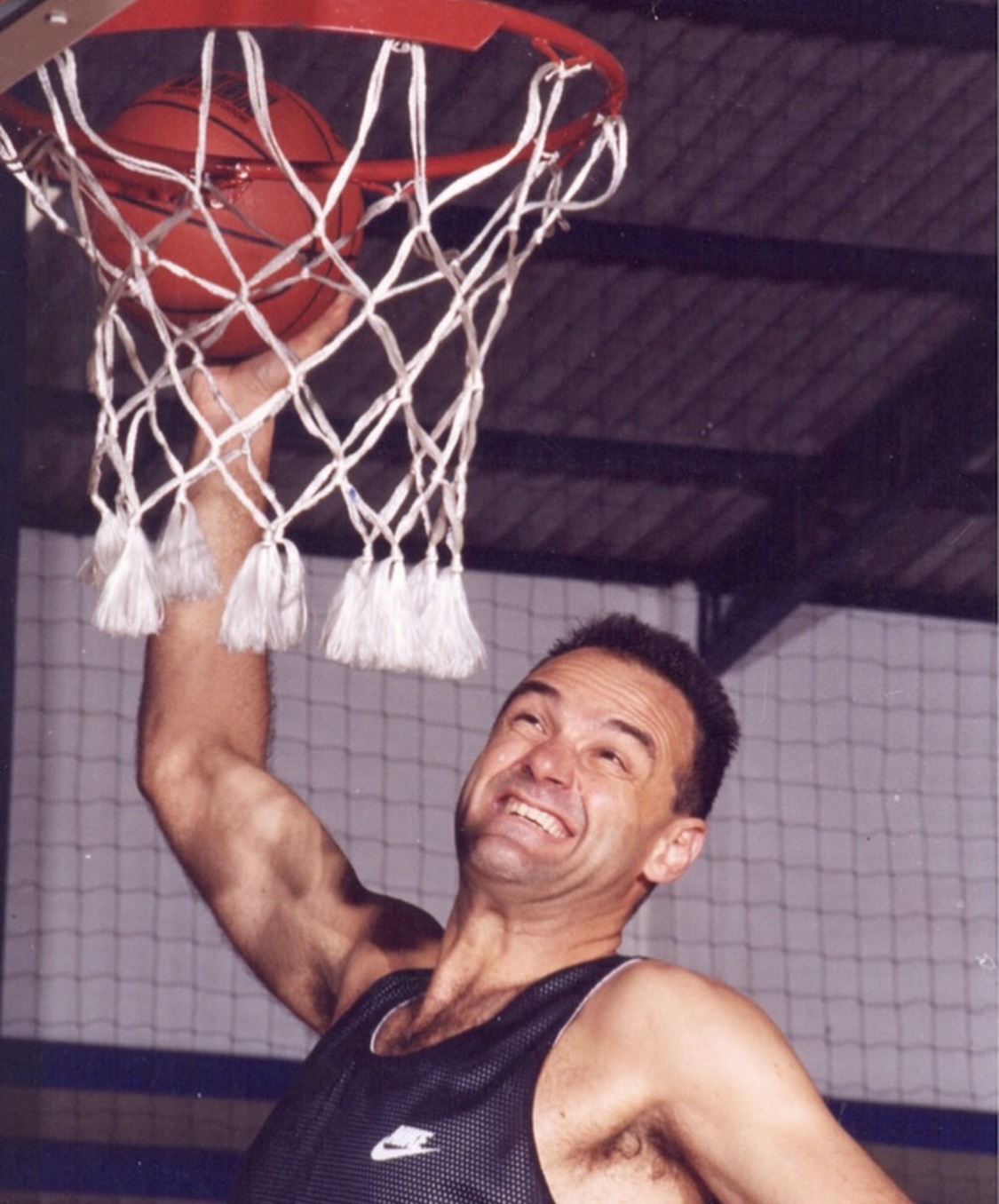 Morre Oscar Schmidt, o “Mão Santa”, maior ídolo do basquete brasileiro