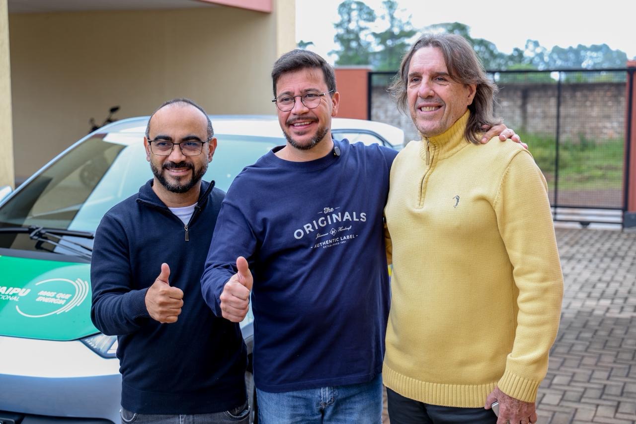 Deputado Arilson Chiorato entrega carro elétrico para Casa do Dodô e emenda para o Recanto Allan Kardec