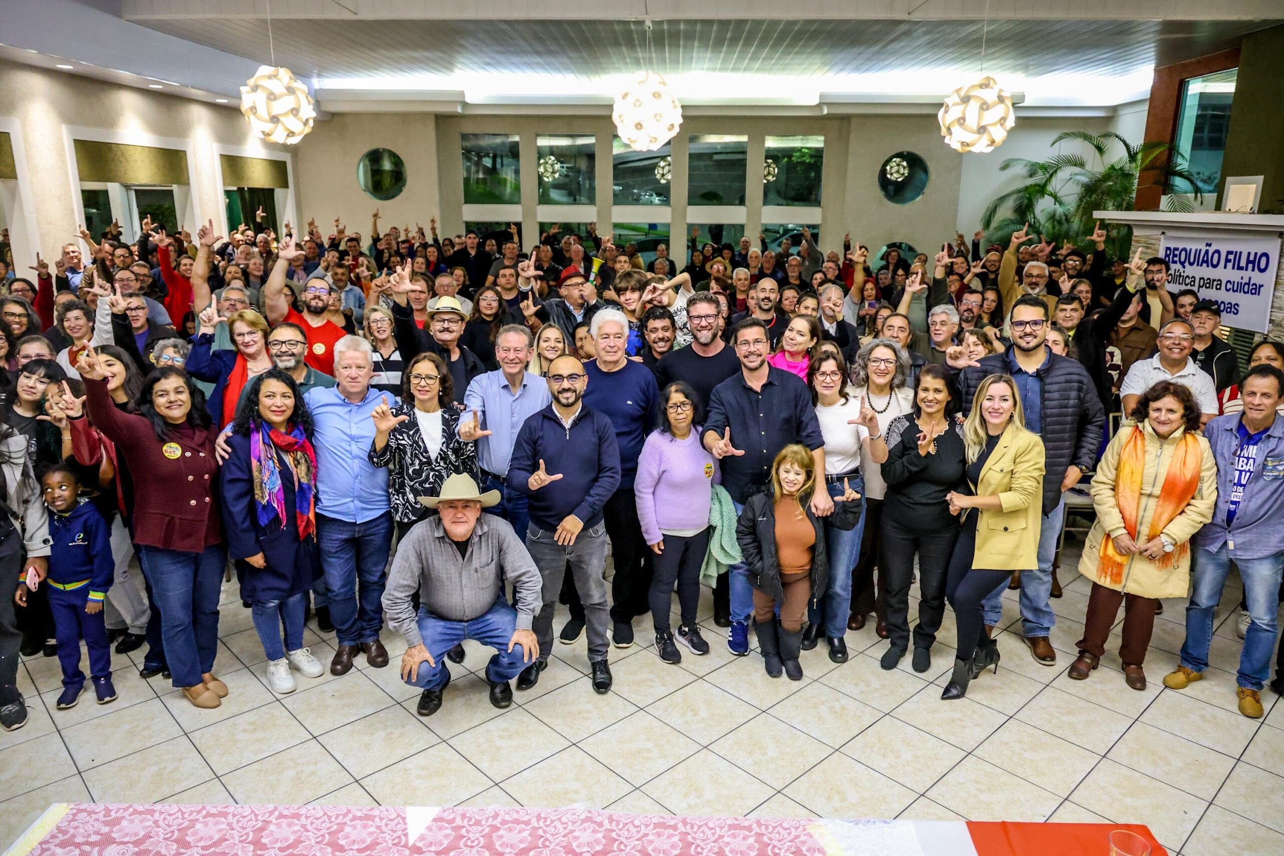 Deputado Arilson Chiorato e Maurício Requião Filho promoveram encontro regional em Apucarana