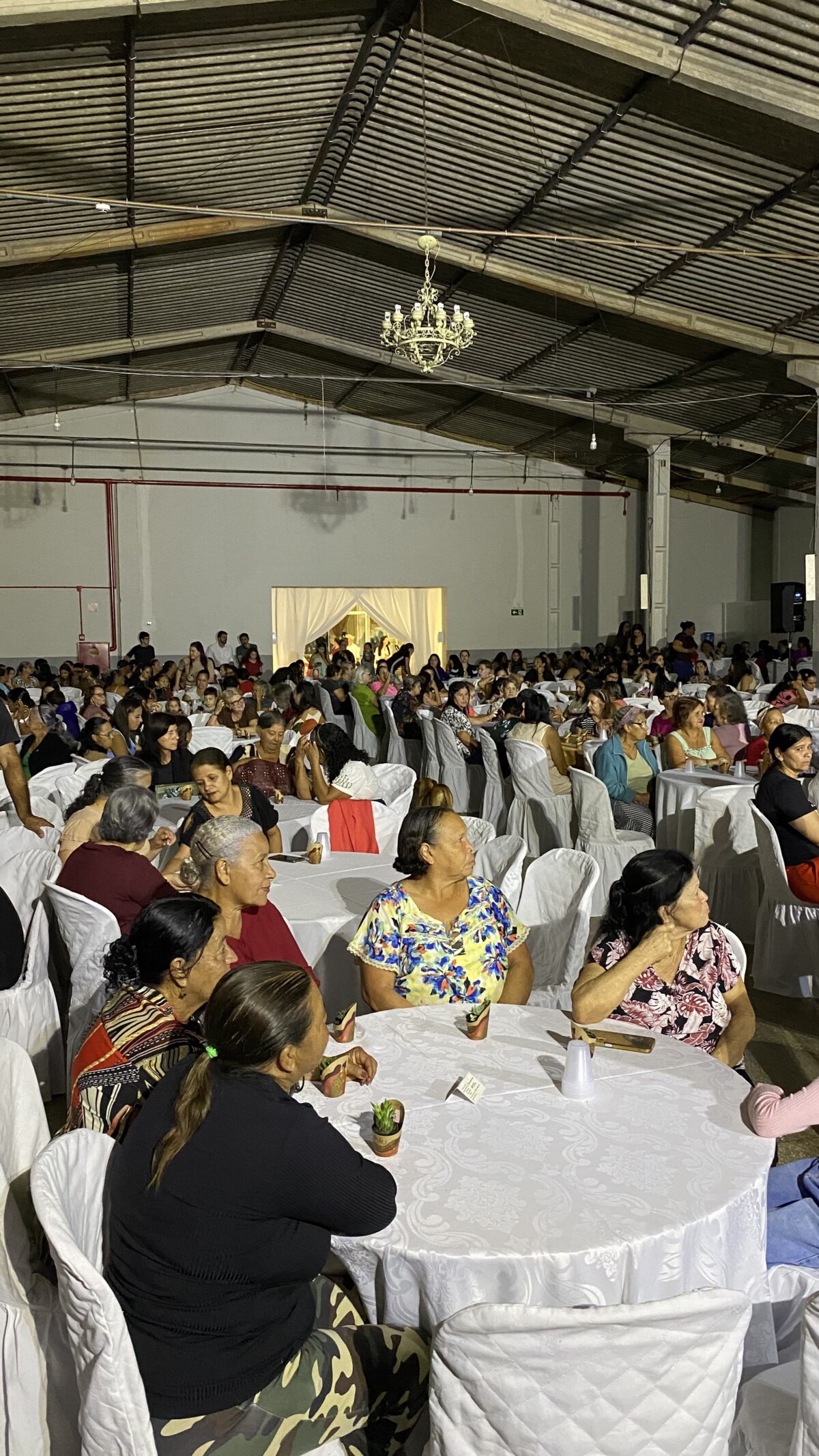 Feliz Dia das Mães: Prefeitura de Marilândia do Sul realiza homenagem