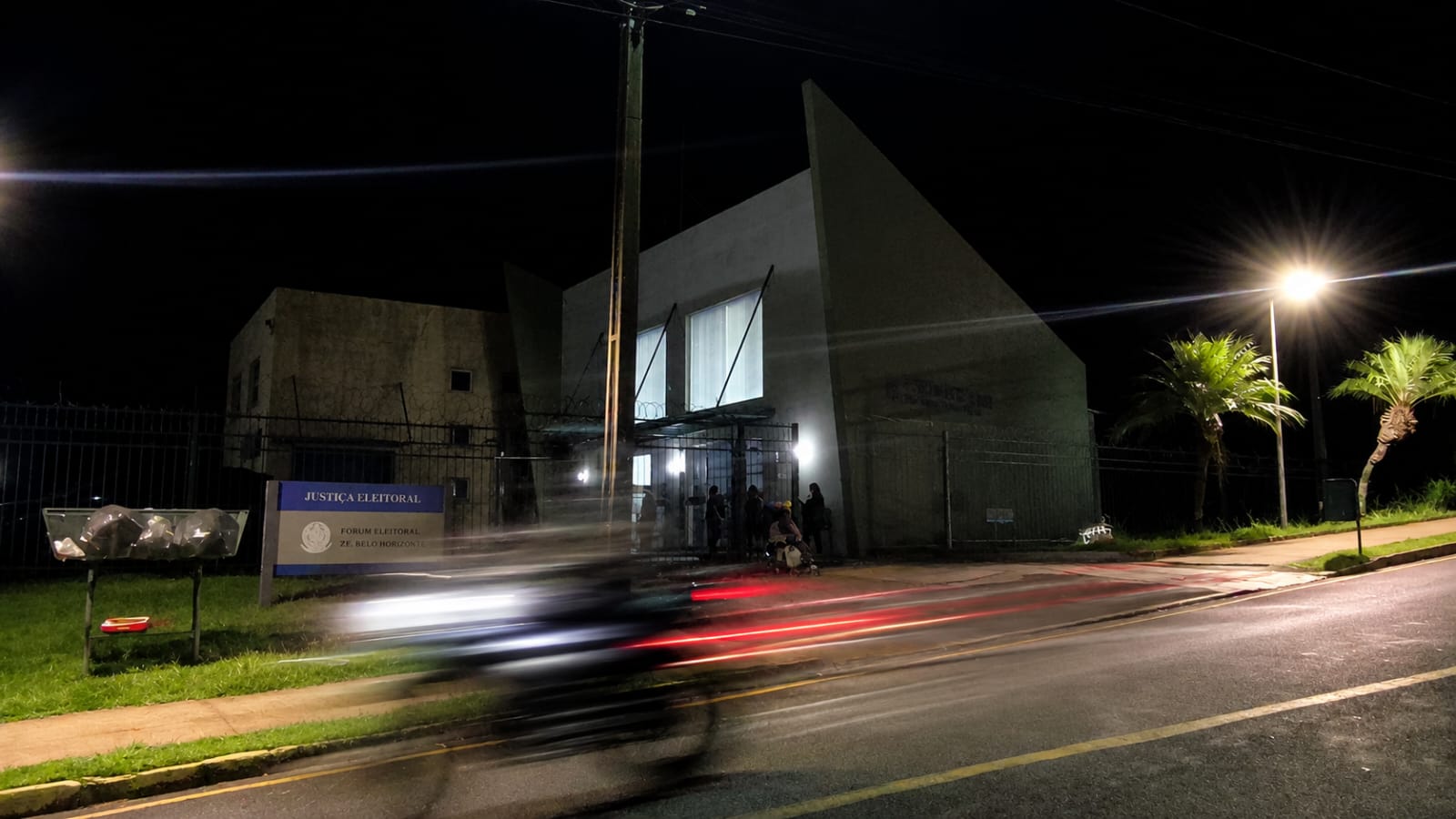 Corrida de última hora: Mais de 580 eleitores buscam o Fórum Eleitoral de Apucarana no fim do prazo