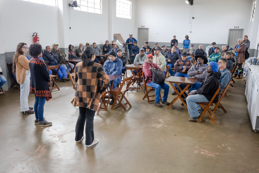 CIPA da Prefeitura de Apucarana promove palestras sobre saúde e segurança no trabalho