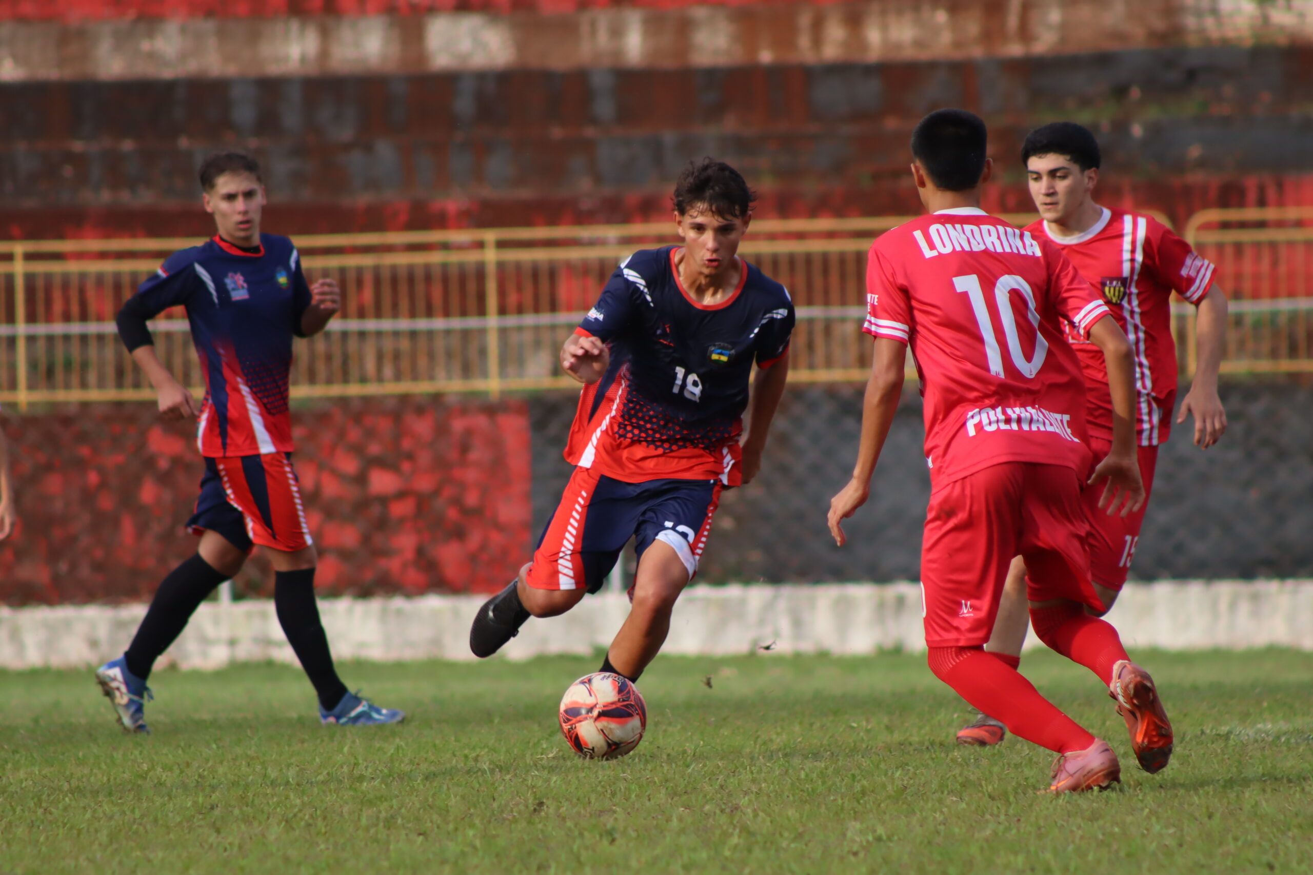 Paraná Bom de Bola destaca força regional do esporte em Apucarana e classificação para a fase macro