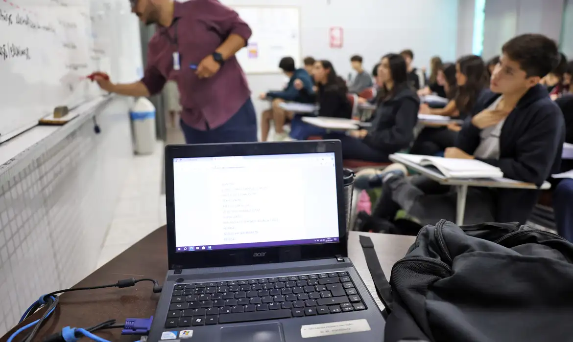 FIES: Pré-selecionados devem complementar inscrição a partir desta sexta-feira; prazo termina em 4 de agosto