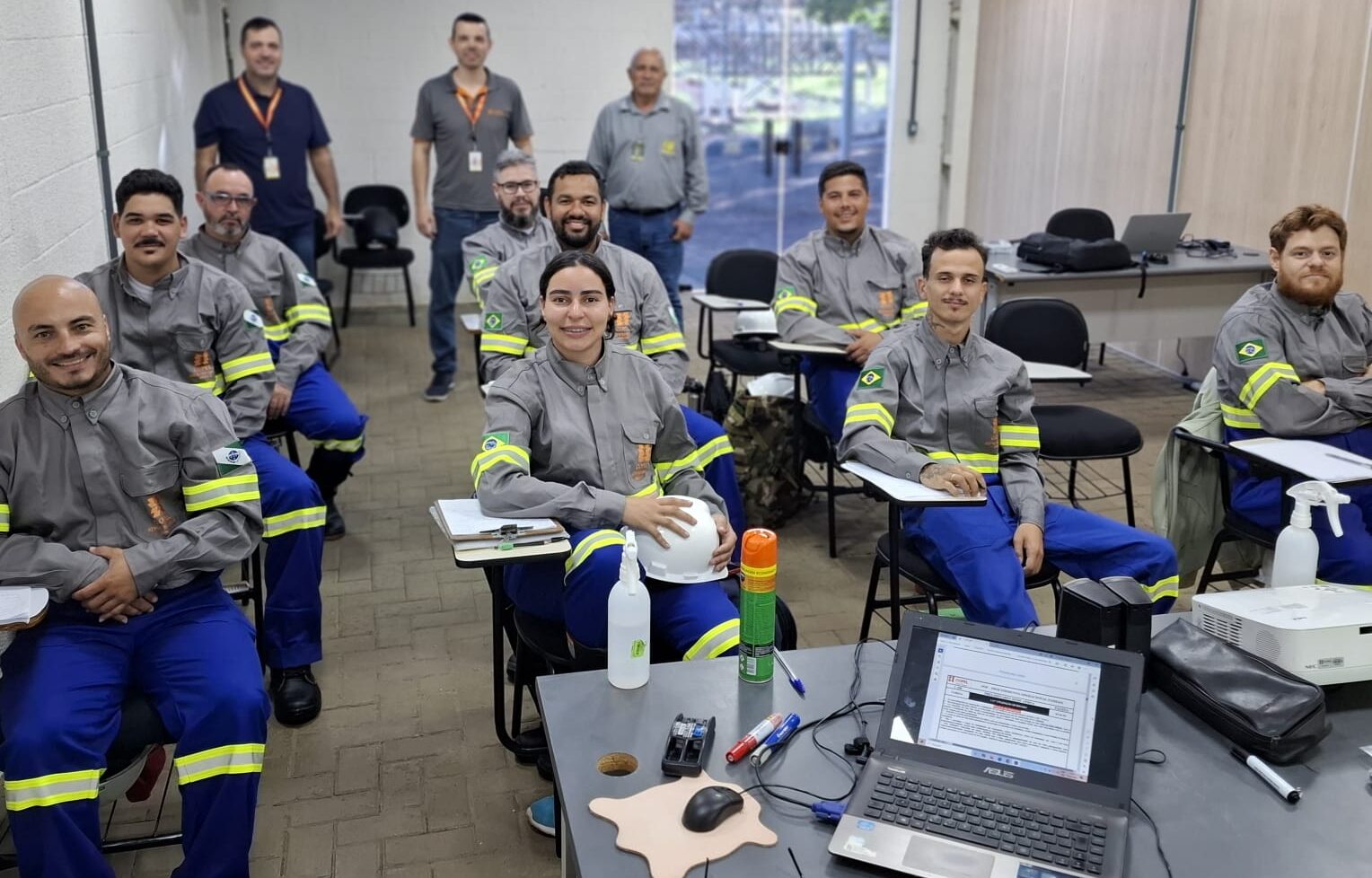 Copel reforça atendimento em Cambé com 13 novos eletricistas