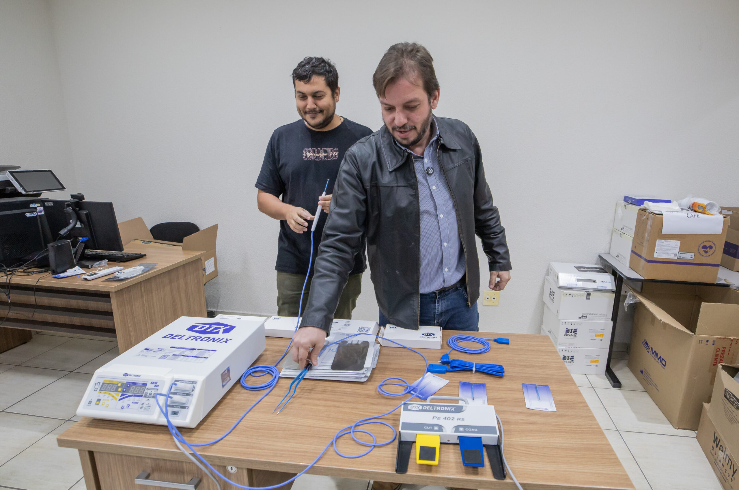 Prefeitura amplia modernização das Unidades Básicas de Saúde com bisturi elétrico para pequenos procedimentos