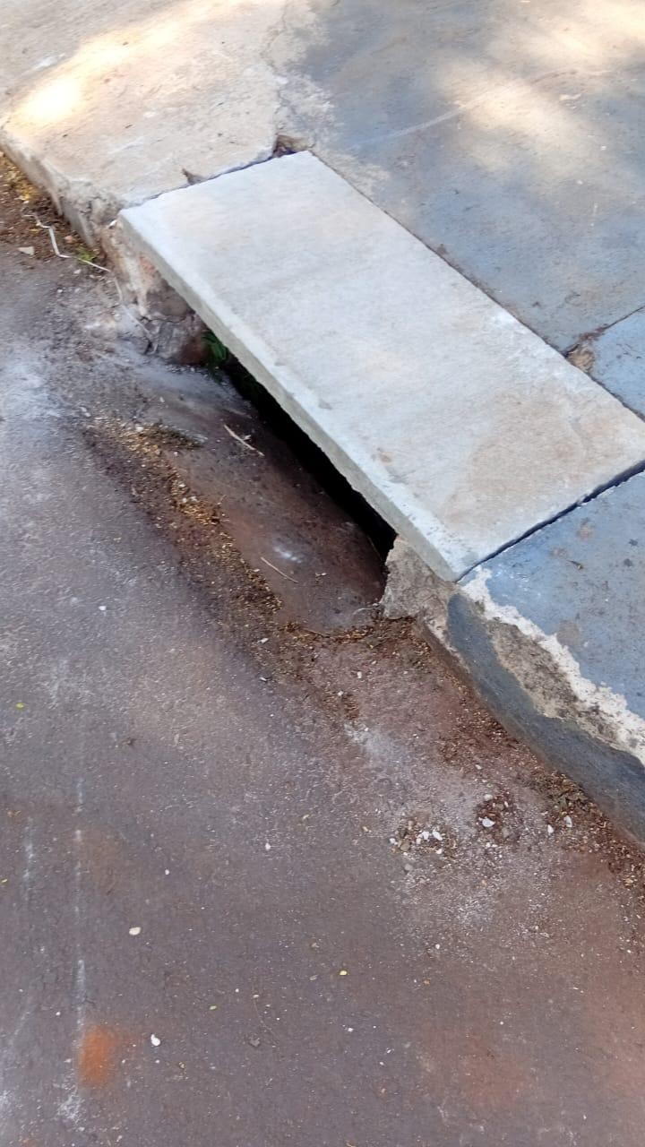 Secretaria de Serviços Urbanos realiza limpeza e manutenção em bueiros