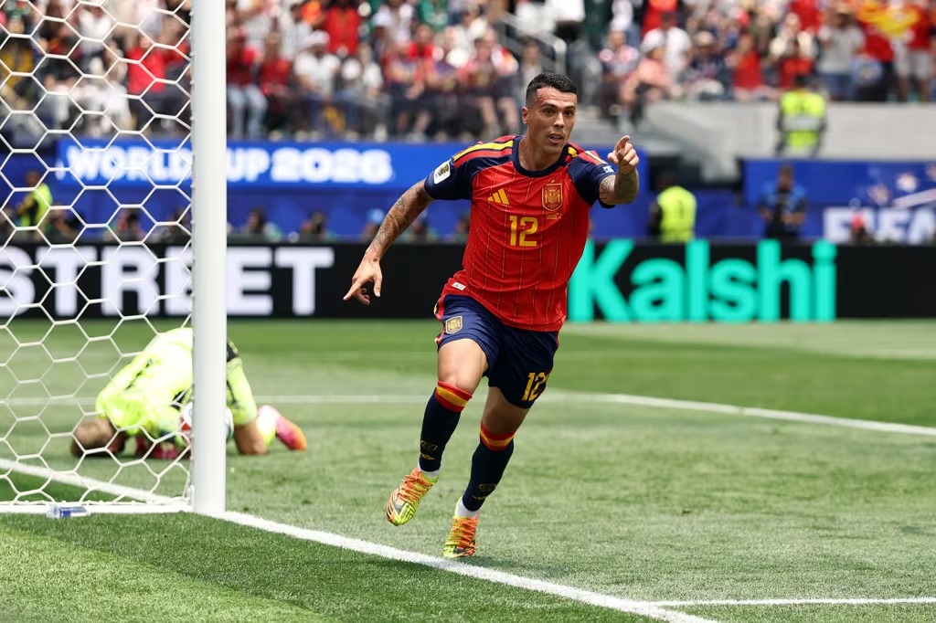 Espanha vence a Áustria, encerra jejum em mata-mata de Copas e avança às oitavas de final