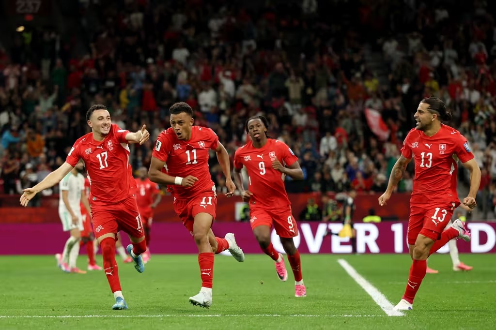 Suíça vence Argélia por 2 a 0 e avança às oitavas de final da Copa do Mundo