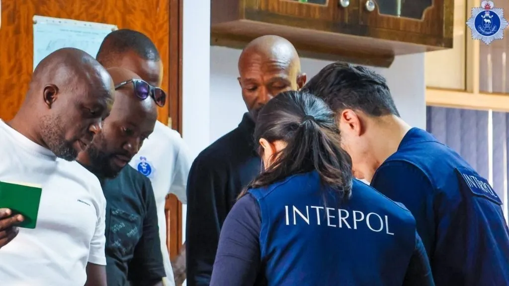 Interpol descobre falsa delegacia da Polícia Federal brasileira na África