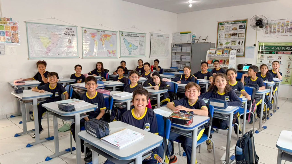 Cerca de 13 mil estudantes retornaram às aulas nesta segunda-feira na rede municipal de Apucarana