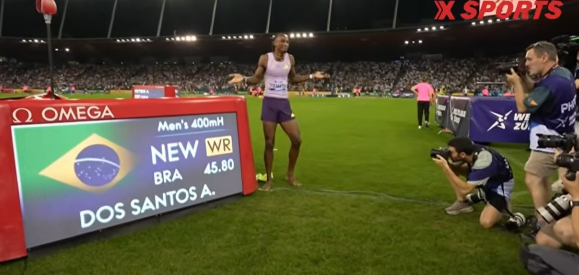 Alison dos Santos quebra recorde mundial dos 400 m com barreiras na Diamond League