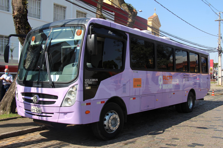 Arapongas recebe Ônibus Lilás com serviços gratuitos para mulheres neste sábado (08)