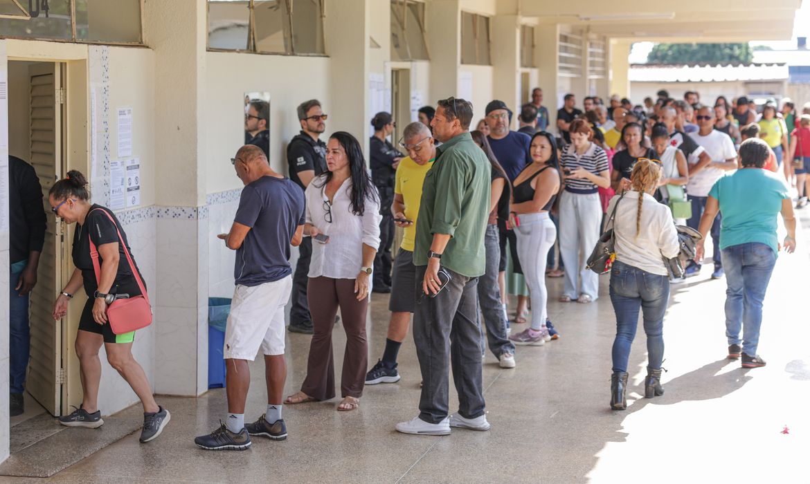 Eleitores não podem ser presos a partir desta terça-feira (20)