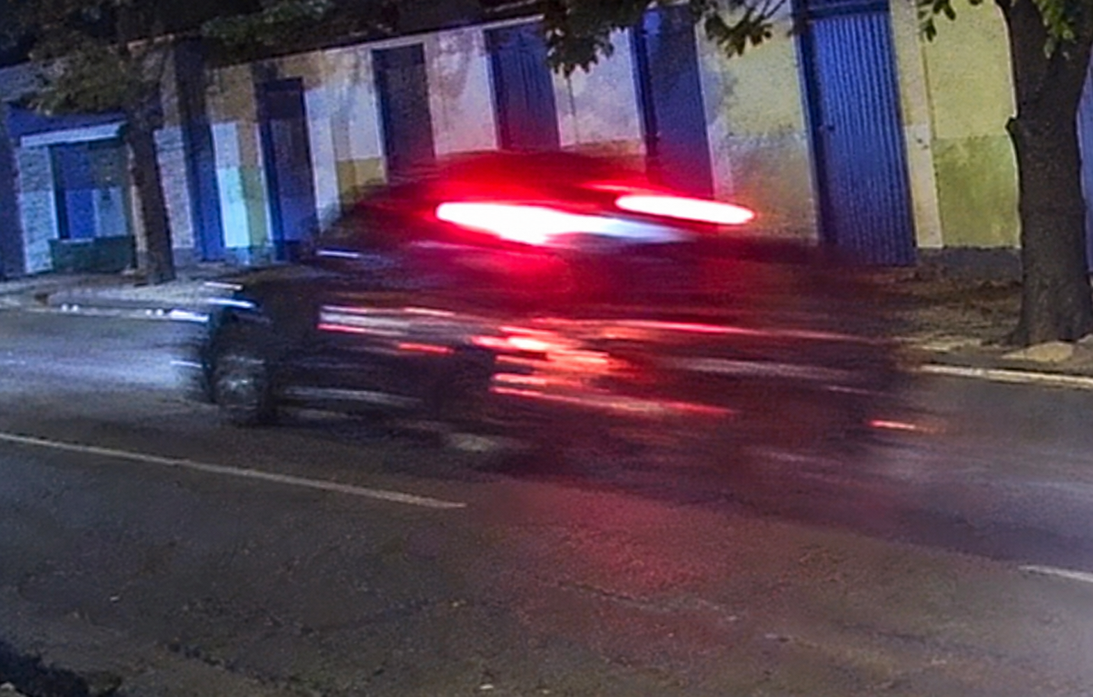 VEJA: Virtus “decola” em faixa elevada e bate em BMW em Apucarana; ninguém se feriu