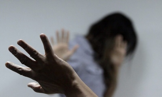Mulheres vítimas de violência terão afastamento remunerado